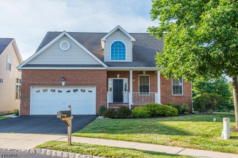 19 Shippen Ct - Photo 1