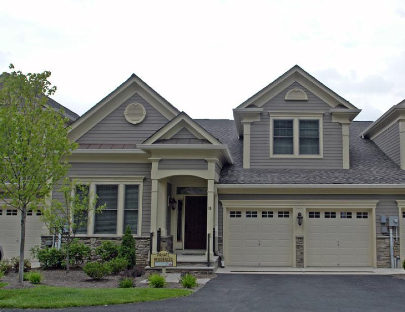 18 Sterling Dr - Photo 1