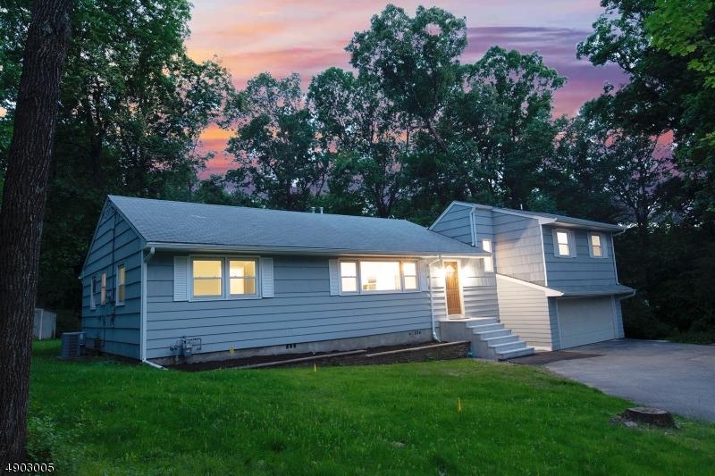 11 Redding Place - Photo 1