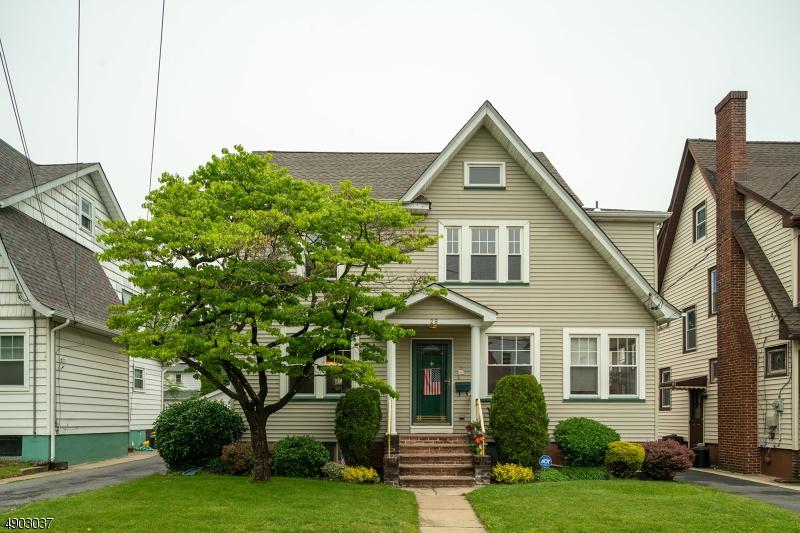 28 Hewitt Ave - Photo 1