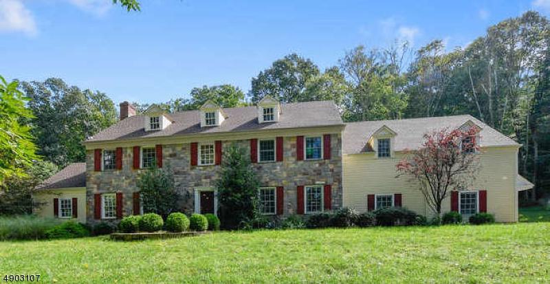 4 Shenandoah Ct - Photo 1