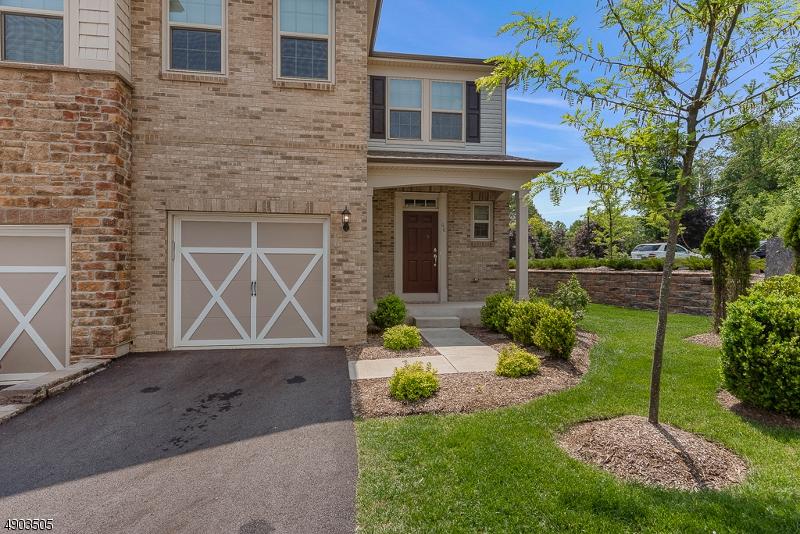 68 Albert Ct - Photo 1