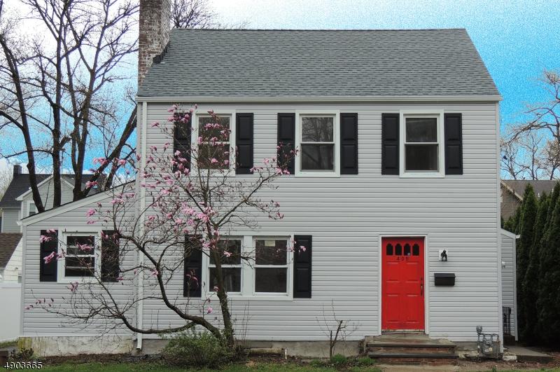 405 Edgewood Ave - Photo 1