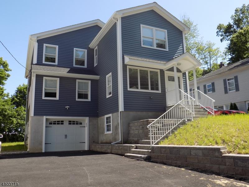 562 Mt Pleasant Ave - Photo 1