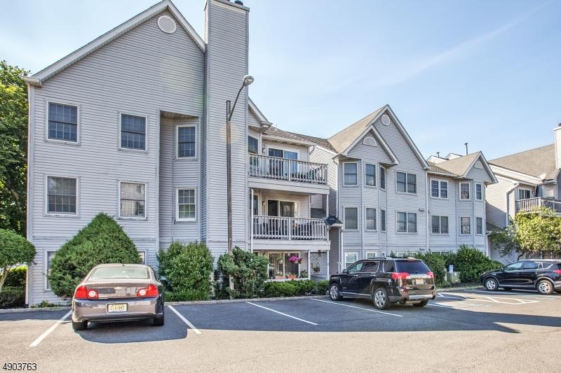 9 Crystal Ln - Photo 1