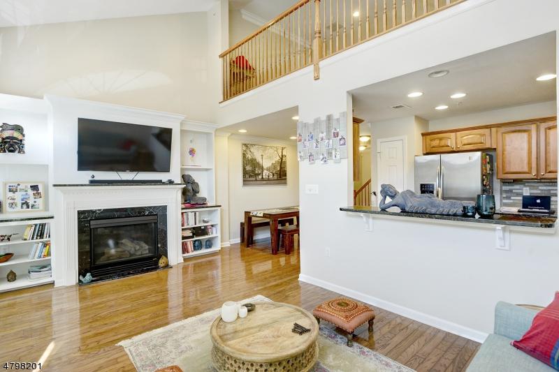 109 Donato Cir - Photo 1