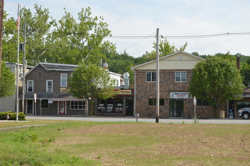 35 Wall St - Photo 1