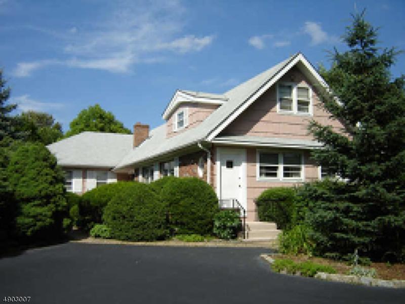 333 Walnut St - Photo 1