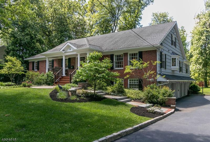 12 Briarwood Dr - Photo 1