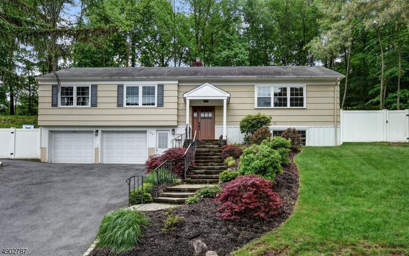 318 Orenda Cir - Photo 1