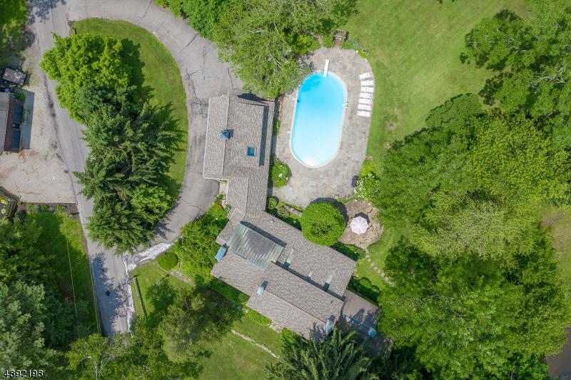 100 Valley Rd - Photo 1