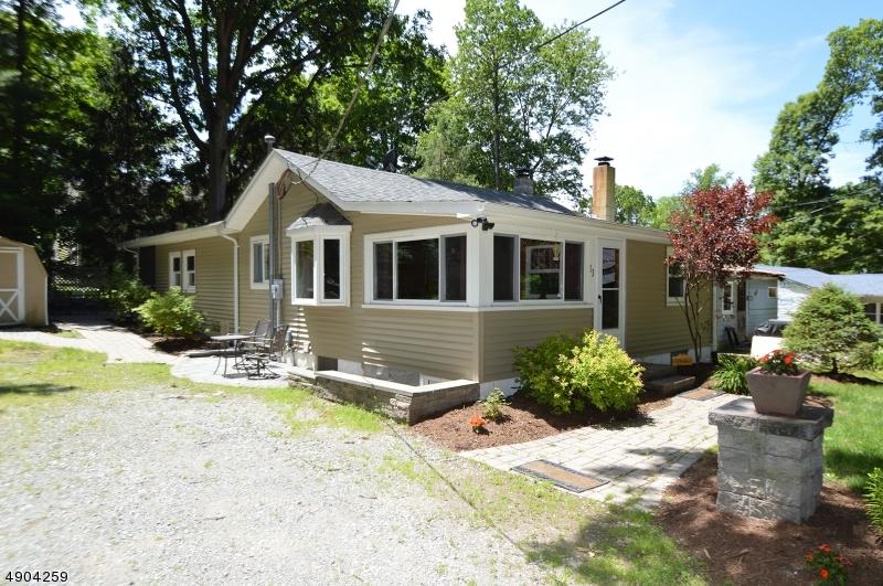 13 Pochuck Dr - Photo 1