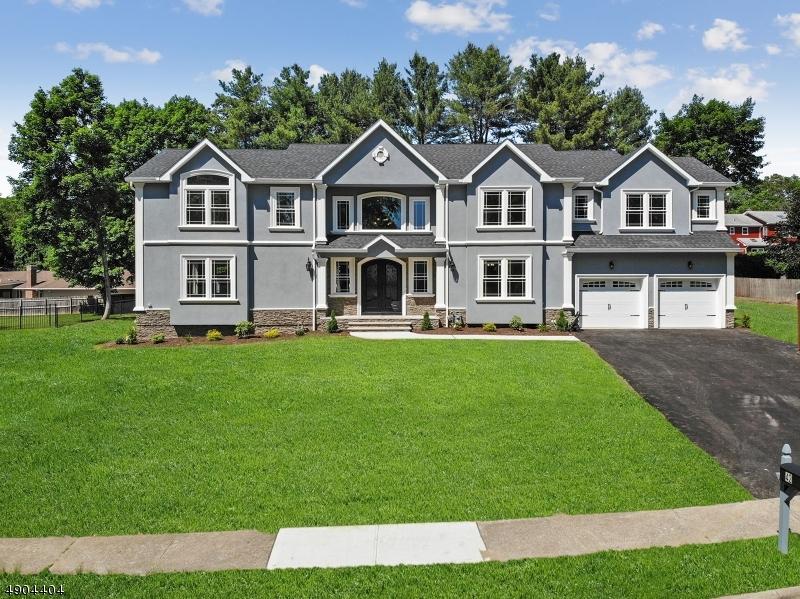 42 Saratoga Dr - Photo 1