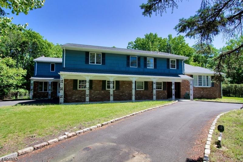 5 Kevin Rd - Photo 1