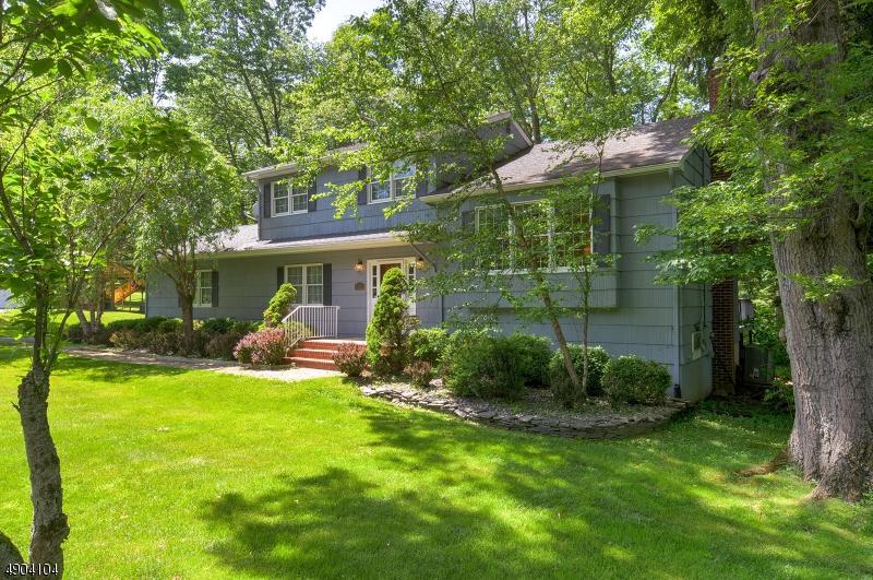 1323 Roger Ave - Photo 1