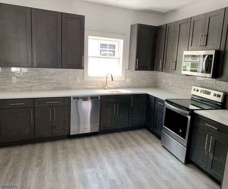 78 Barbour St - Photo 1