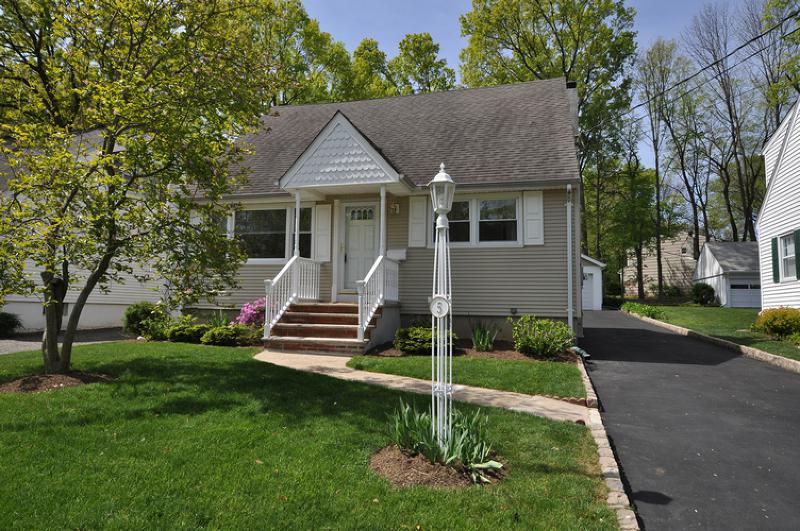 5 Valevue Rd - Photo 1