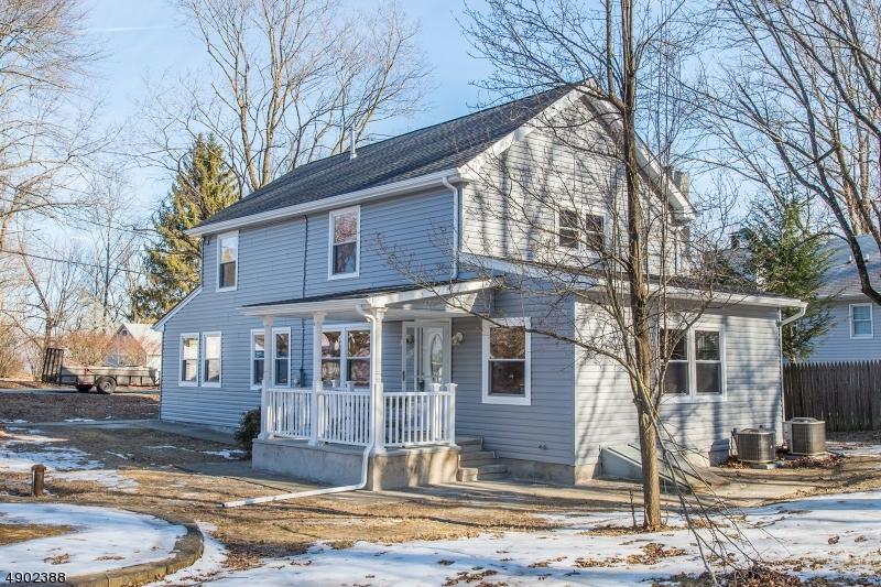 14 Mountainside Dr - Photo 1