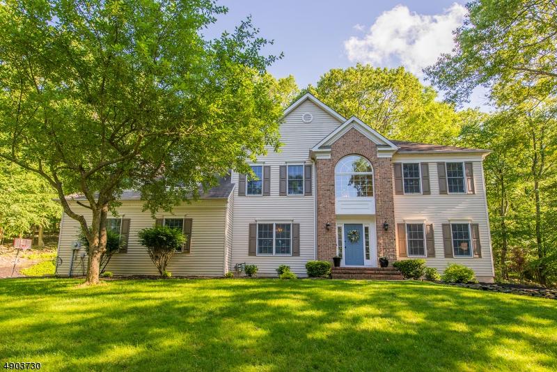 18 William Way - Photo 1