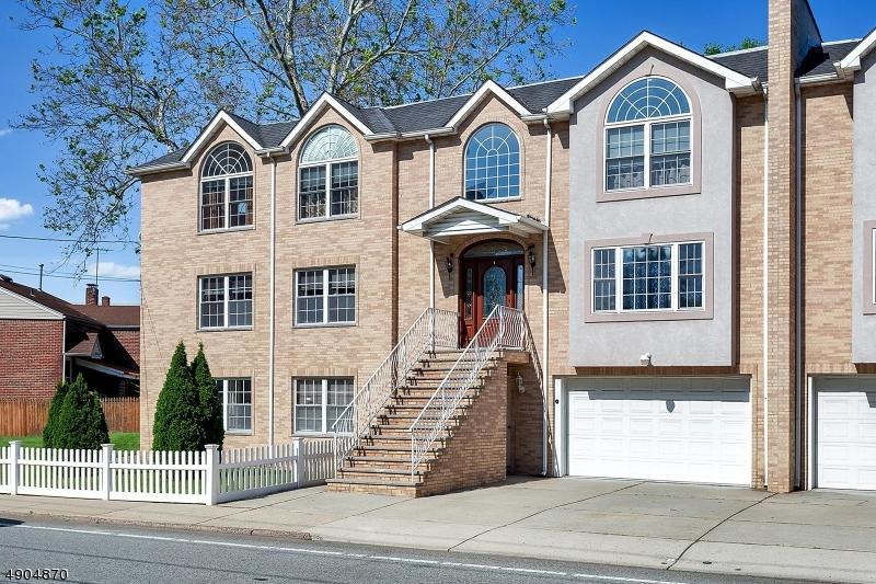 640 Riverside Ave - Photo 1