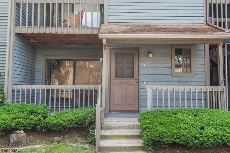 309 Main St Unit 7 - Photo 1
