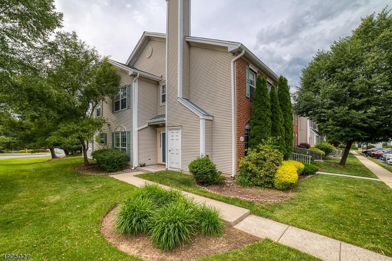 81 Columbus Dr - Photo 1