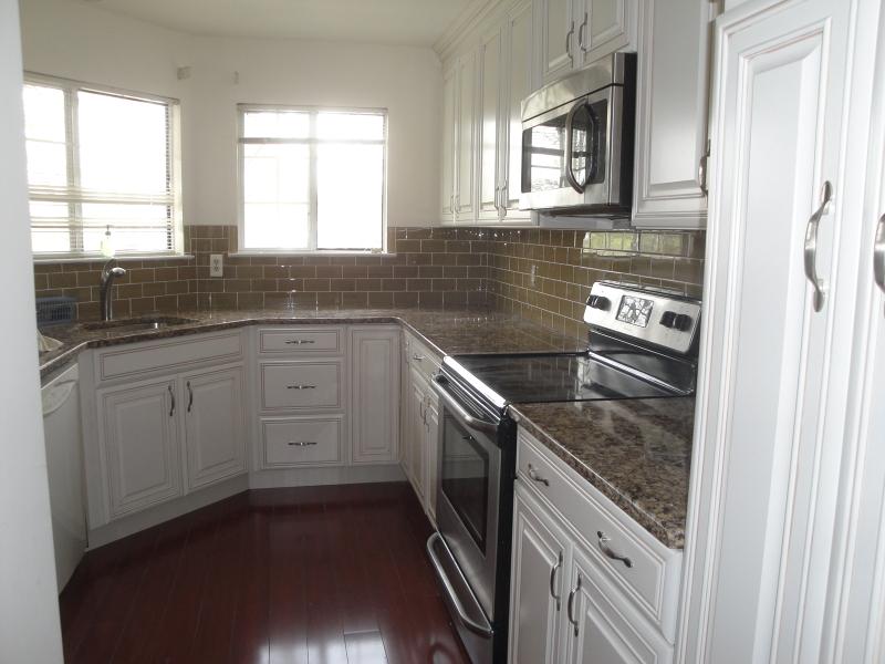 74 Bentley Ct - Photo 1