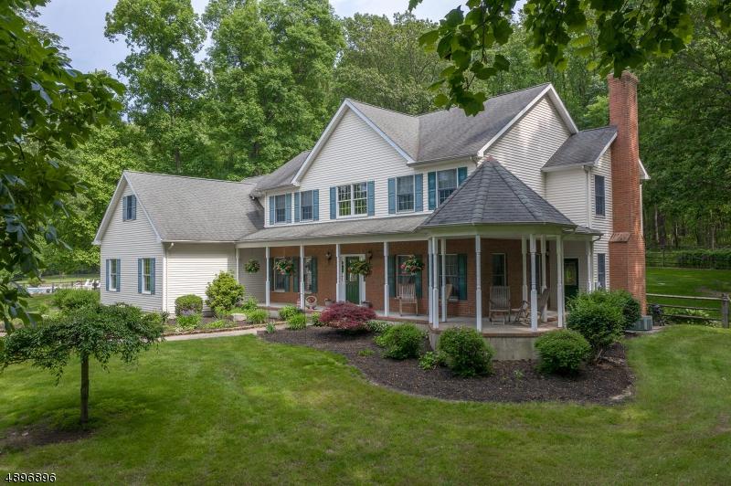 7 Berkshire Way - Photo 1