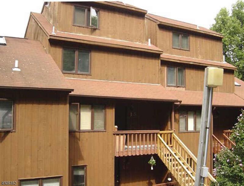 16 Village Way Unit 5 - Photo 1