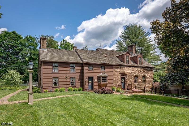 3155 Valley Rd - Photo 1