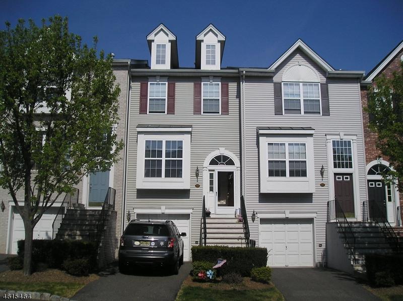 559 Coventry Dr - Photo 1