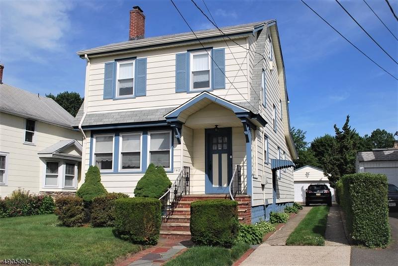 142 Harrison St - Photo 1