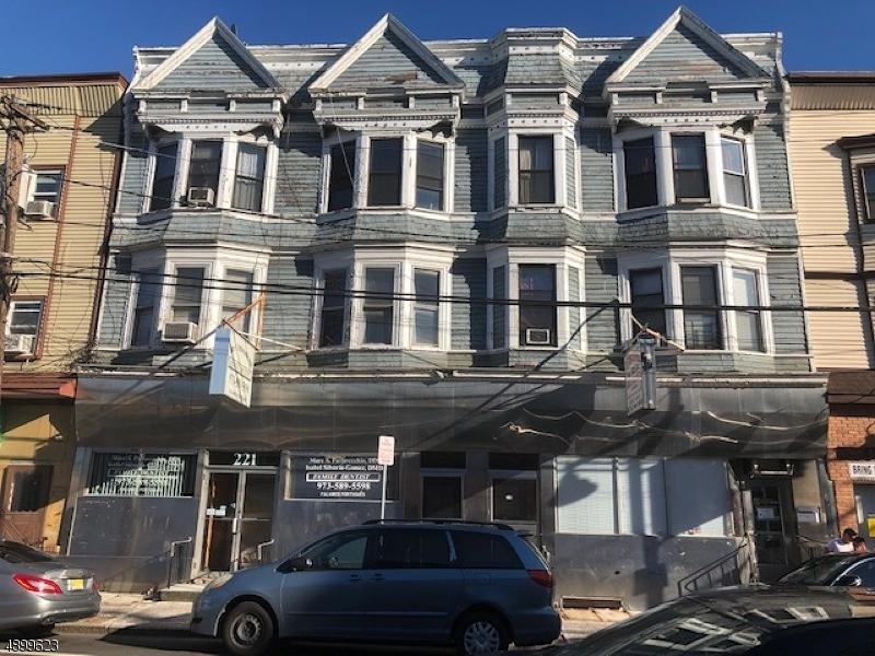 219 Ferry St - Photo 1