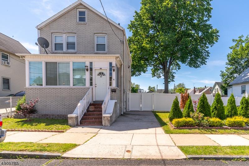 47 Charles St - Photo 1