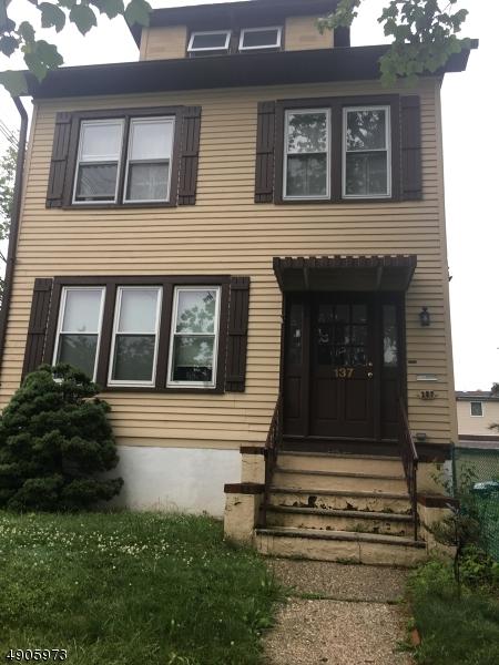 137 W Roselle Ave - Photo 1