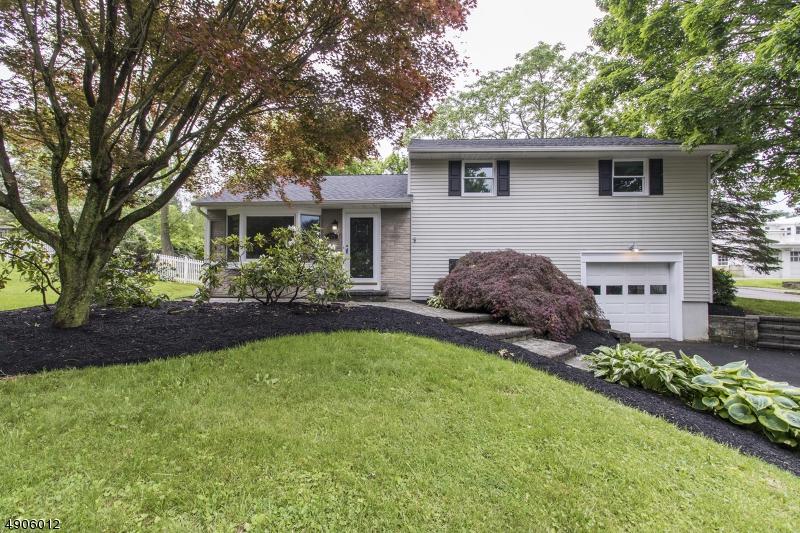 121 Brunswick Ave - Photo 1