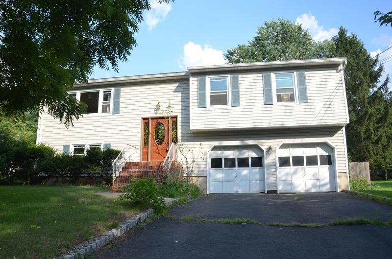 2128 W Broad St - Photo 1