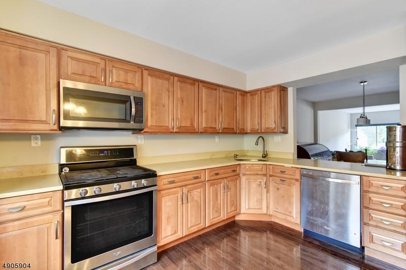 110 Chelsea Way - Photo 1