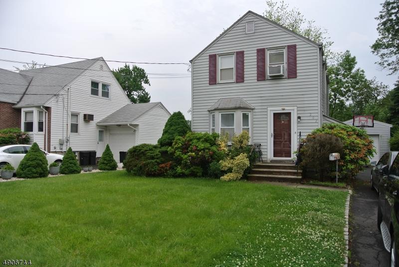 202 Millton Ave - Photo 1