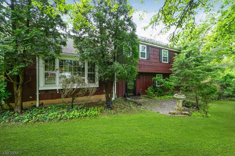 18 Blossom Dr - Photo 1