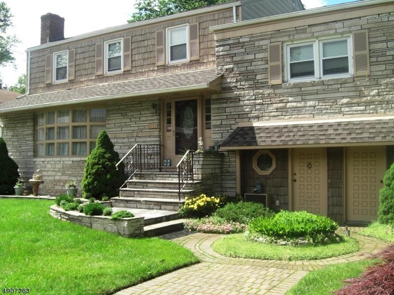 1075 W Chestnut St - Photo 1