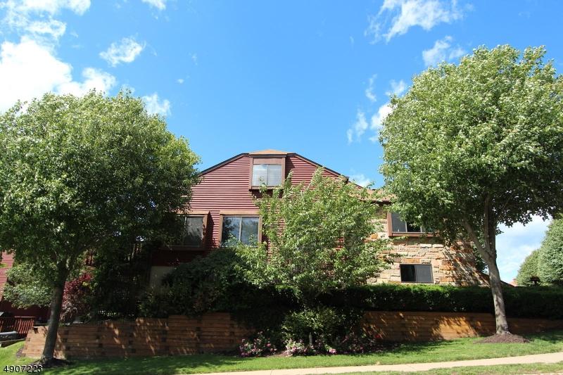 1 Fox Hunt Dr - Photo 1
