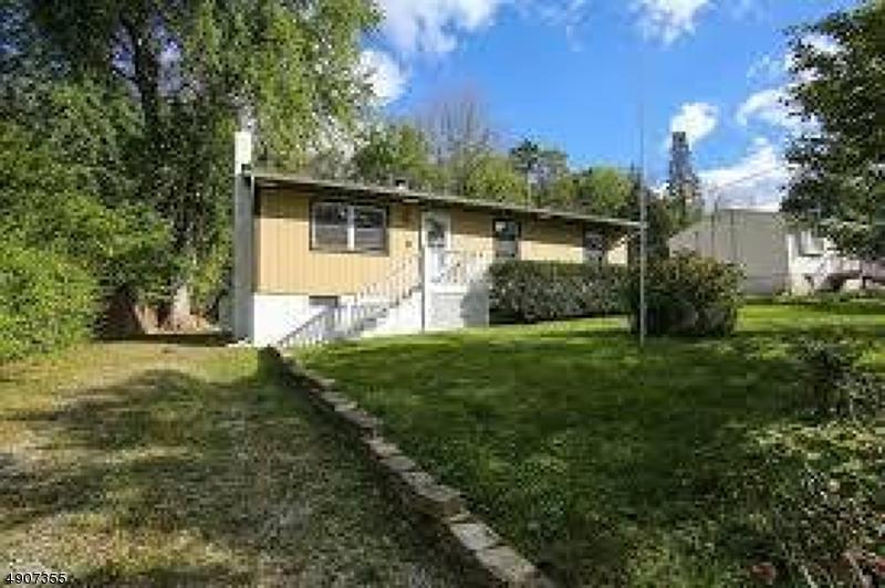 9 Irving Pl - Photo 1