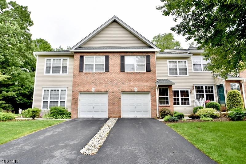 22 Pond Hollow Dr - Photo 1