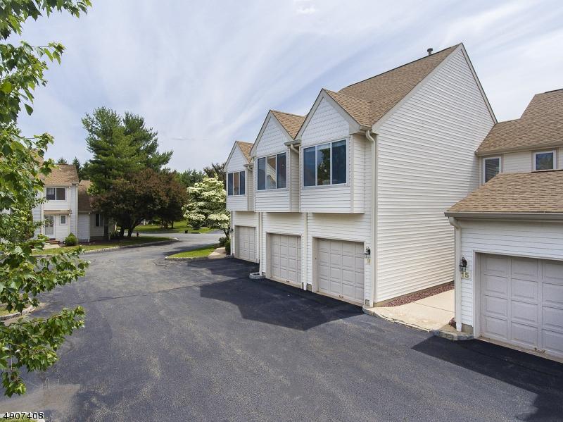 16 Madison Ct - Photo 1