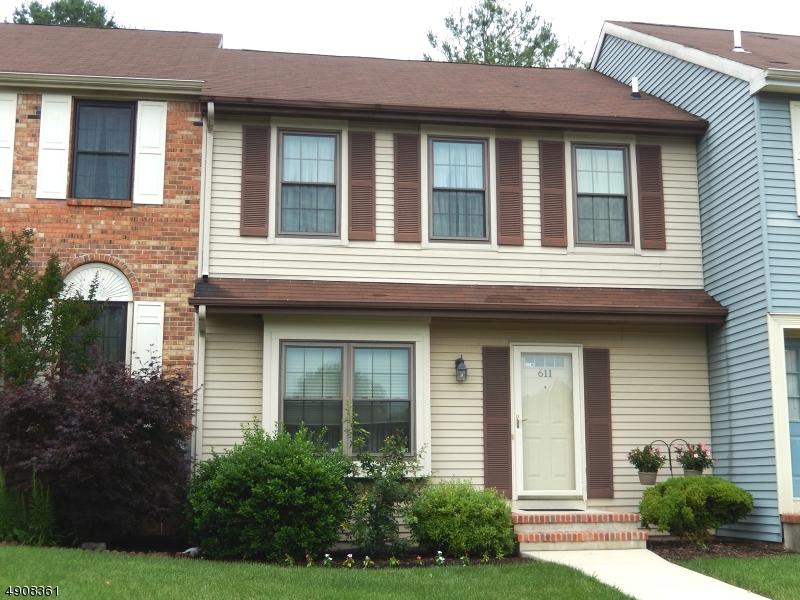 611 Cornwall Court - Photo 1