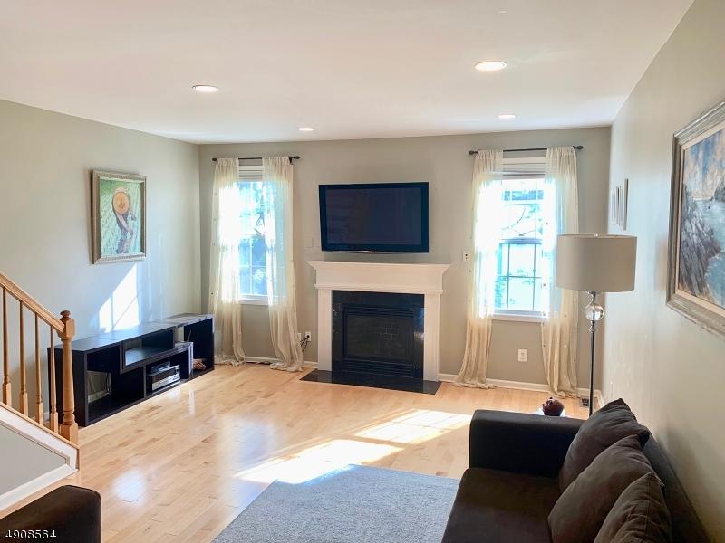 328 Wilshire Dr - Photo 1