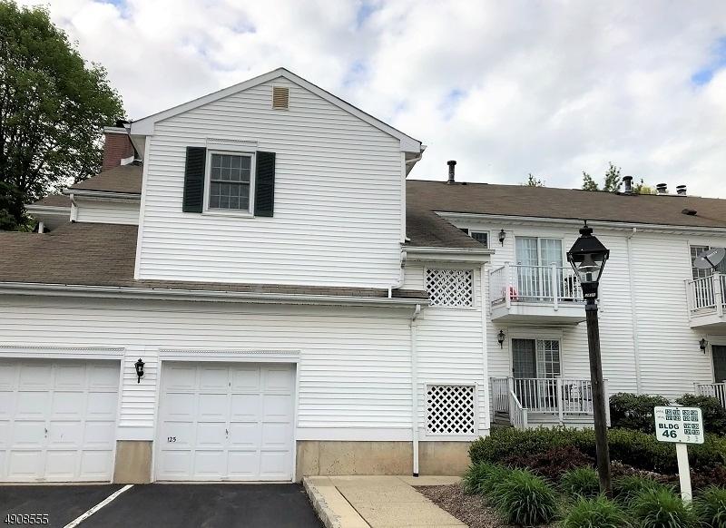 121 Alexandria Way - Photo 1