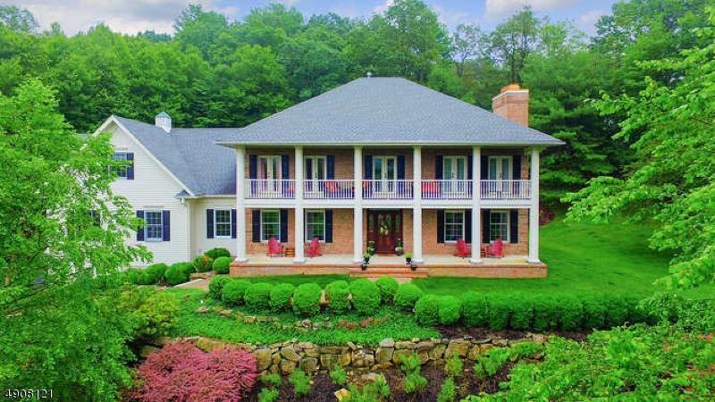 5 Beacon Hill Dr - Photo 1