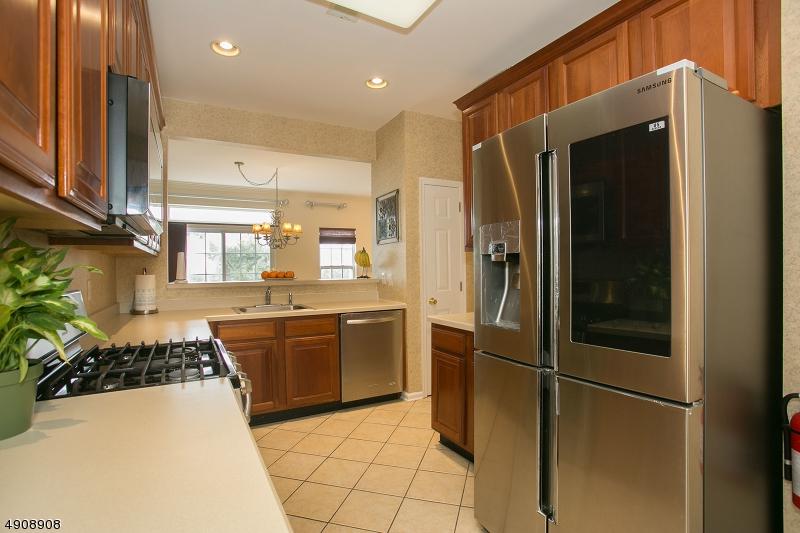 48 King George Rd - Photo 1